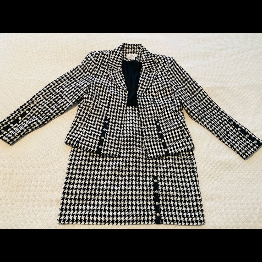 Houndstooth ConradC Collection suit size 14